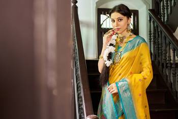 Yellow Elegant Slub Blend linen Thread Work Tassels Saree WIth Blouse 5