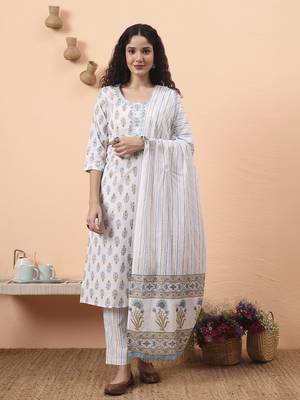 blue and white pure cotton kurta dupatta pant set 5