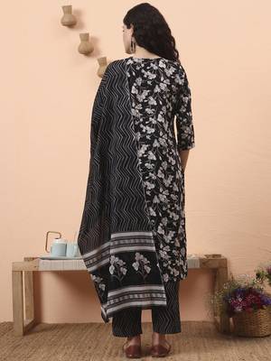 black pure cotton thared work kurta dupatta pant set 3