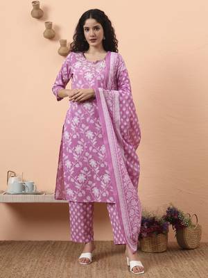 purple pure cotton thared work kurta dupatta pant set 5