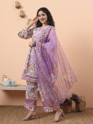 white and purple floral print lace work a-line kurta trouser dupatta set 2