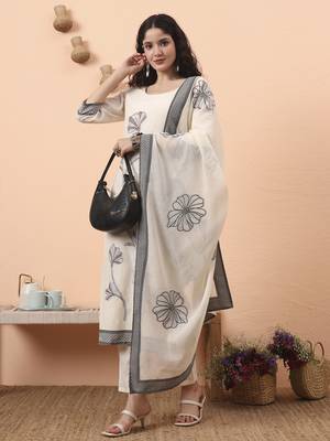 off-white handloom cotton weaved  kurta dupatta pant set with cotton mal lining 1
