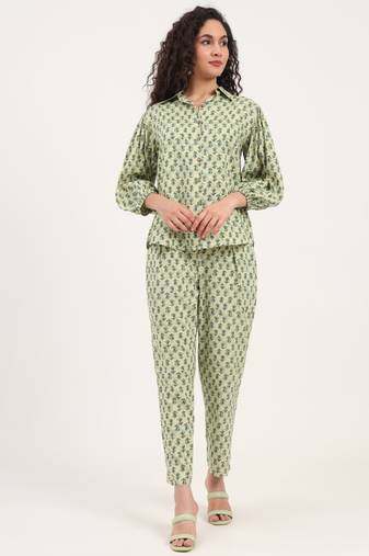 Divena green floral print rayon fabric  shirts pant with crop top three piece set