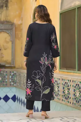 Women black rayon blend floral printed straight kurta trouser with dupatta
