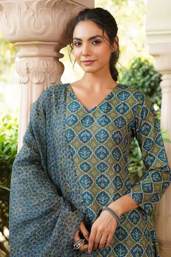 Women olive rayon blend floral printed a-line kurta palazzo with dupatta