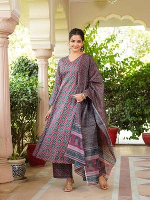 Women maroon rayon blend floral printed a-line kurta palazzo with dupatta 1