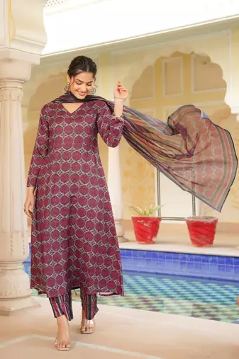 Women pink rayon blend floral printed a-line kurta palazzo with dupatta