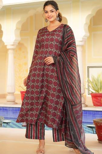 Women red rayon blend floral printed a-line kurta palazzo with dupatta