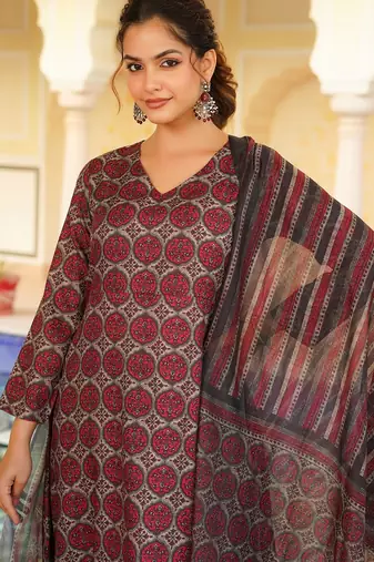 Women red rayon blend floral printed a-line kurta palazzo with dupatta