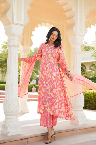Women pink rayon blend floral printed a-line kurta palazzo with dupatta
