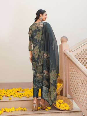 Women green rayon blend floral printed straight kurta trouser with dupatta 4
