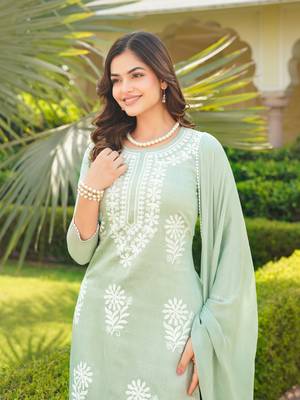 Women green viscose solid embroidered straight kurta palazzo with dupatta 2