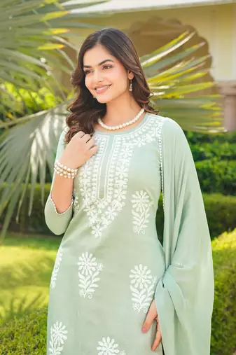 Women green viscose solid embroidered straight kurta palazzo with dupatta