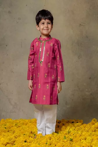Magenta mirror work kurta