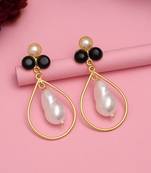 Black color amrapali earrings