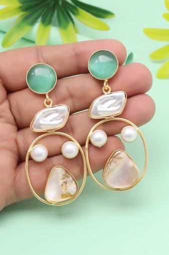 Smooth pista green color amrapali earrings