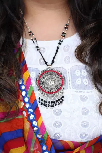 Black drops classic necklace