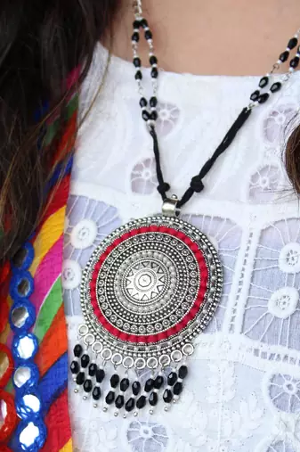 Black drops classic necklace