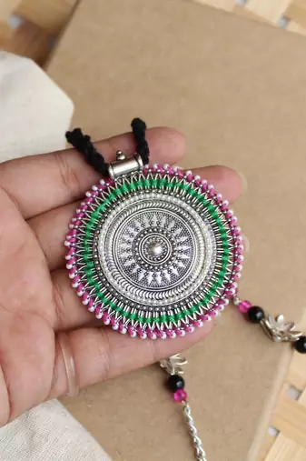 Oxidized silver pink & green long haar