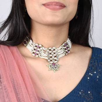 Pearl twirl choker 2