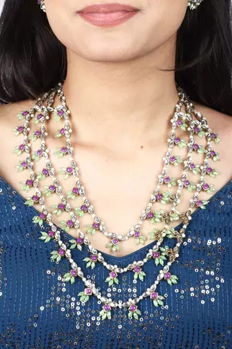 Pearl twirl 3 layer necklace