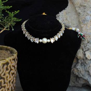 Triangle    mangle necklace 1