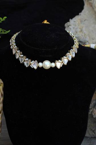 Triangle    mangle necklace