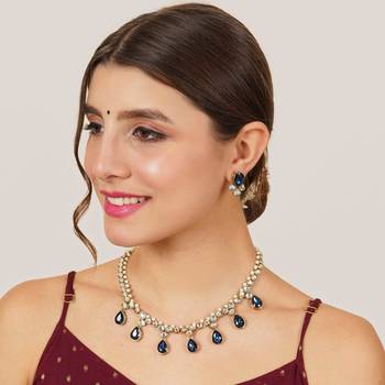Dark blue crystal kundan necklace 2