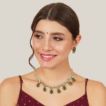 Dark green crystal kundan necklace 2
