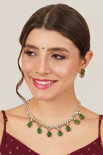 Dark green crystal kundan necklace