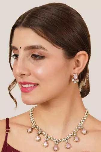 Light pink crystal kundan necklace