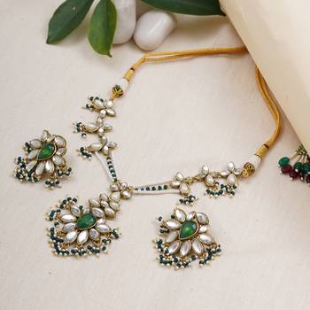 Floral grace choker set 3