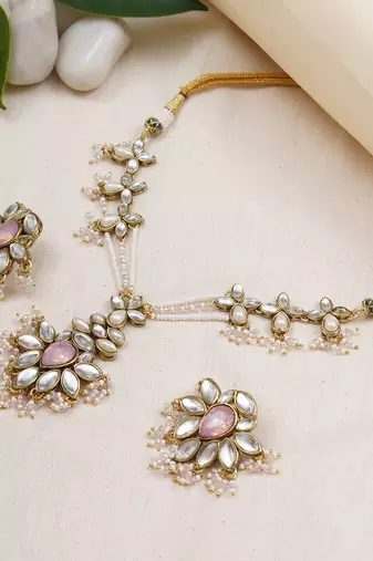 Floral grace choker set