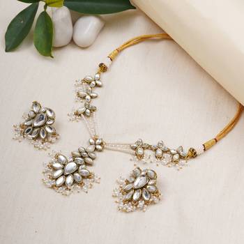 Floral grace choker set 3