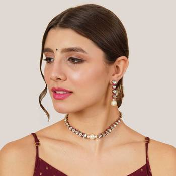 Pink triangle    mangle necklace with matching earrings 2