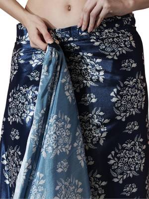 ready made navy blue chinnon digital print & lace border saree 4