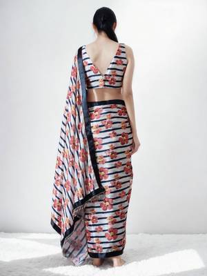 ready made cream chinnon digital print & lace border saree 2