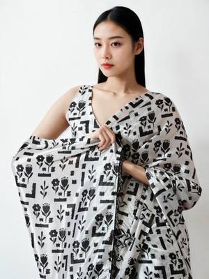 ready to wear white chinon digital printed saree 3