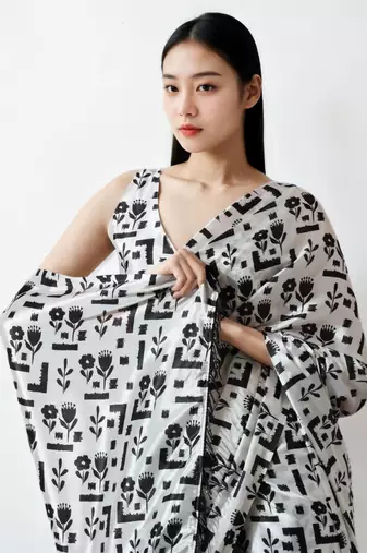 ready to wear white chinon digital printed saree