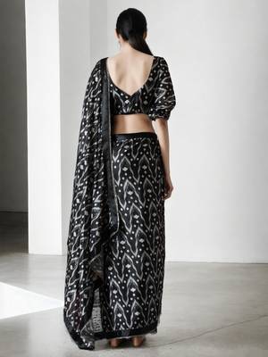 ready made black chinon digital printed saree 2