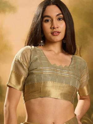 Green khadi organza woven jacquard traditional festive wear saree 4