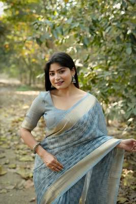 Grey kalyani silk blend zari woven saree 2