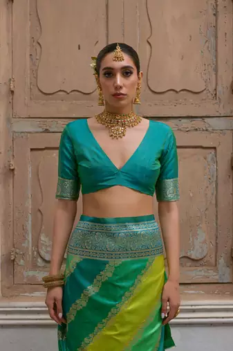 Green handloom woven faux banarasi silk blend saree