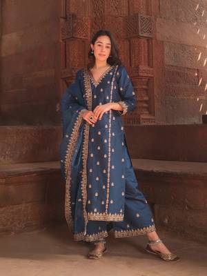 Blue color viscosee silk beautiful salwar kameez for party looks 1