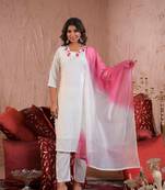 White color beautiful partywear kurta set in viscose chanderi fabric