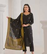 Black color beautiful partywear kurta set in viscose chanderi fabric
