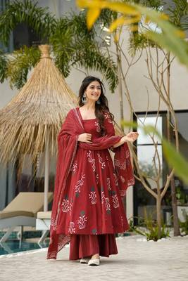 Maroon color mal cotton partywear long suit for graceful ethnic looks 1