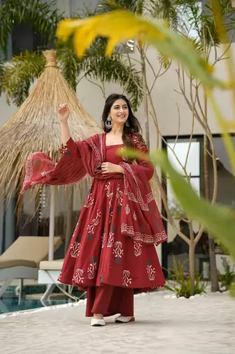 Maroon color mal cotton partywear long suit for graceful looks