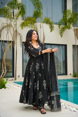 Black color mal cotton partywear long suit for graceful ethnic looks 1