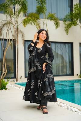 Black color mal cotton partywear long suit for graceful ethnic looks 2